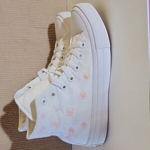 Chuck Taylor All Star High Top Embroidered